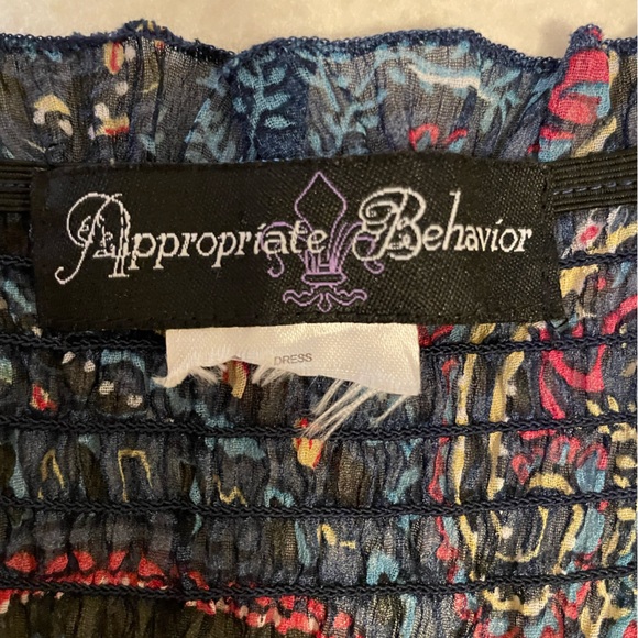 Appropriate behavior- maxi dress, blue paisley pattern, size medium - Picture 6 of 6